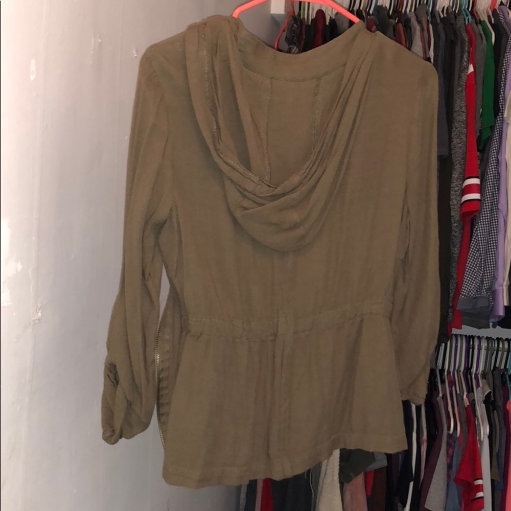 Light Jacket. - Picture 3 of 4